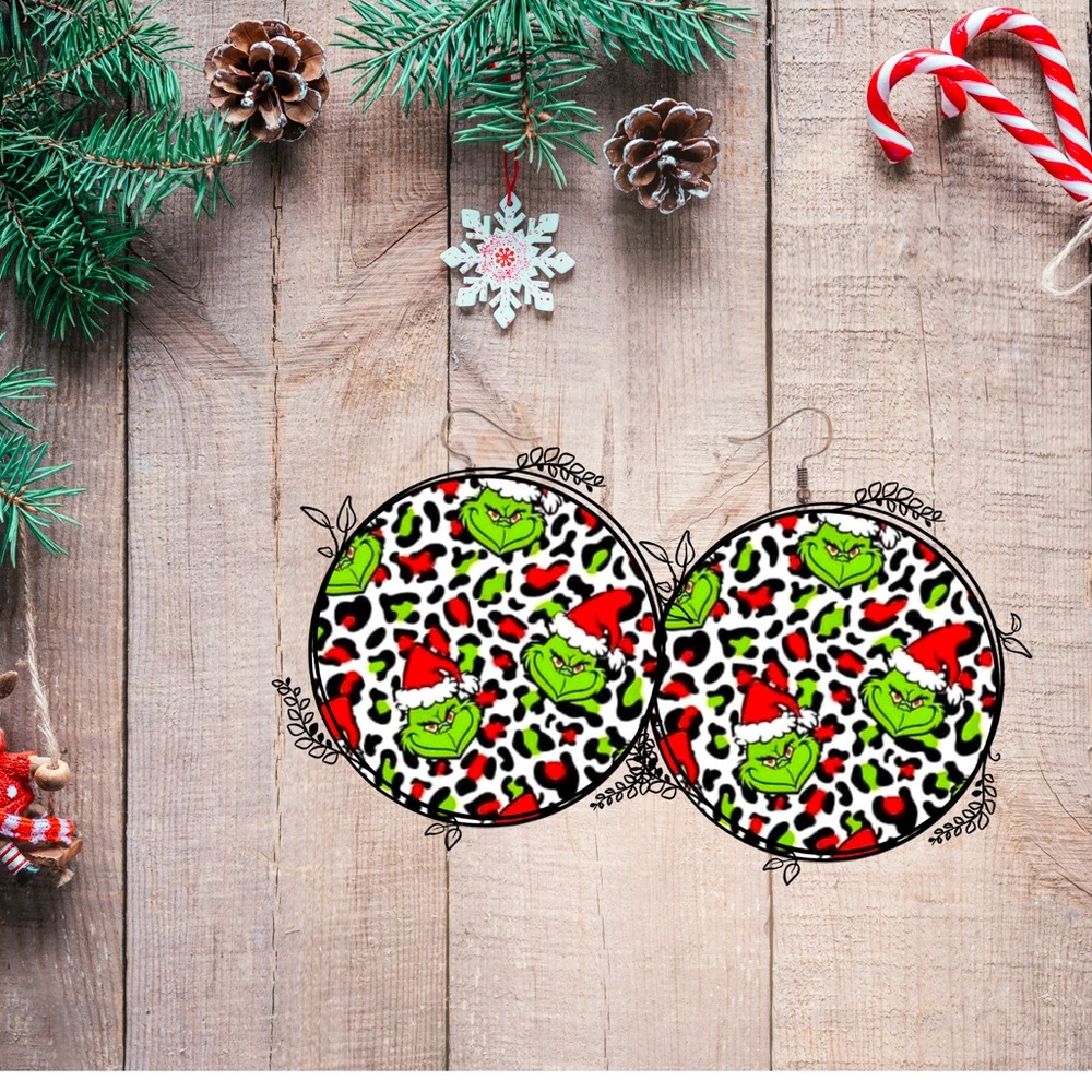 Grinch round earrings